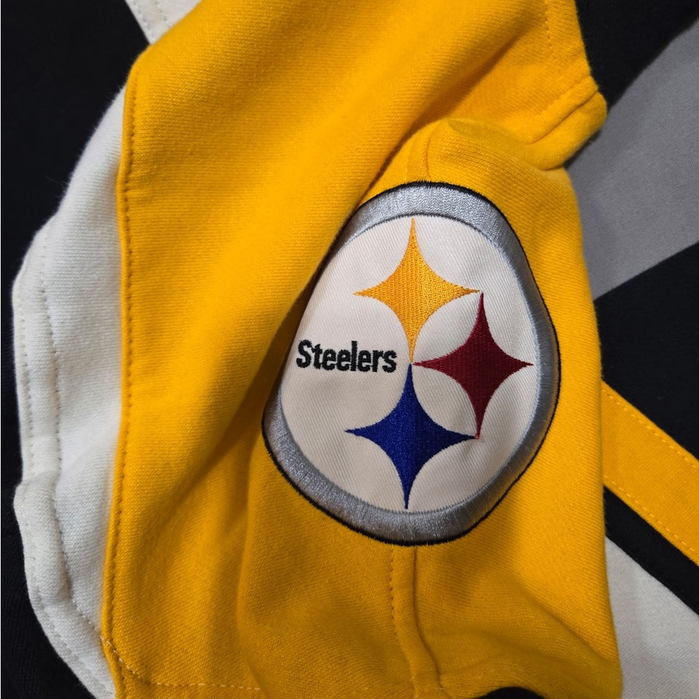 NFL Men's Black and Yellow Pittsburgh Steelers Hoodie - Picture 12 of 13